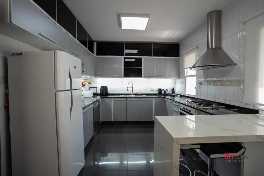 Casa En Venta En Abril Club De Campo